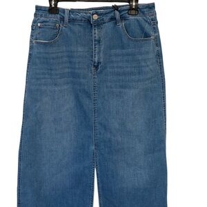 Oat New York size 12 blue Jean pencilskirt with high Front slit NWT